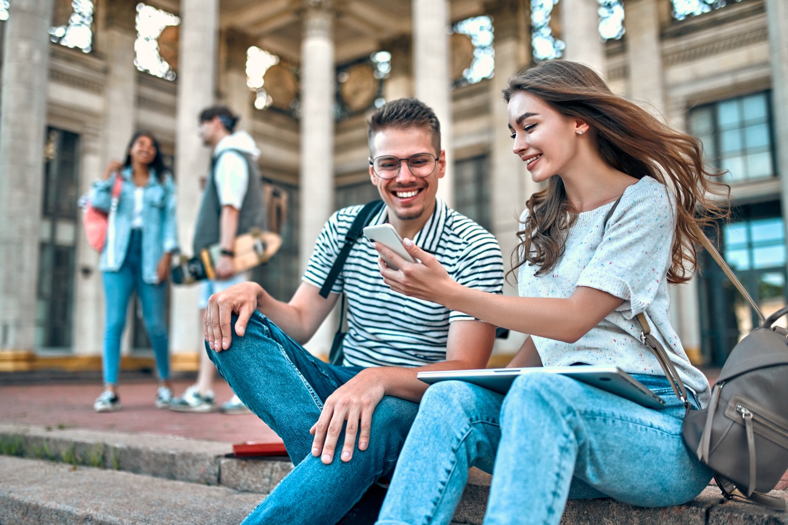 Facultatea de Litere și Științe – acum și pe Instagram